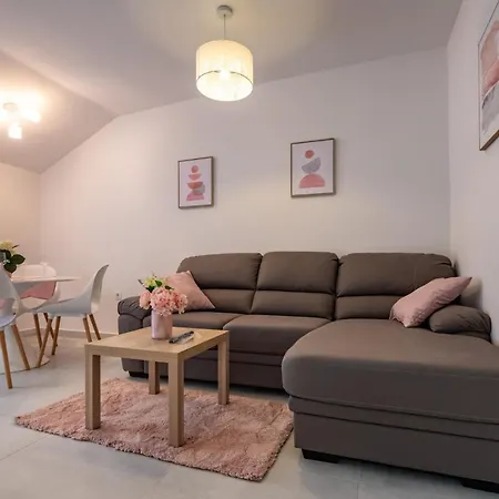 Апартаменты Antique Center