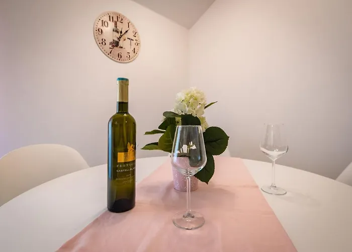 Antique Center 풀라