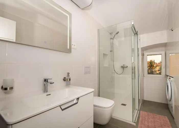 Antique Center * 풀라