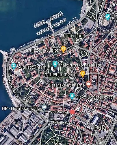 Antique Center 풀라